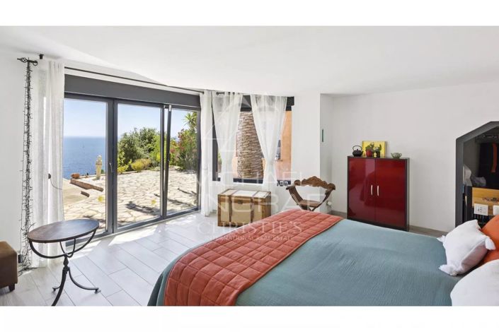 Image No.7-3 Bed House for sale