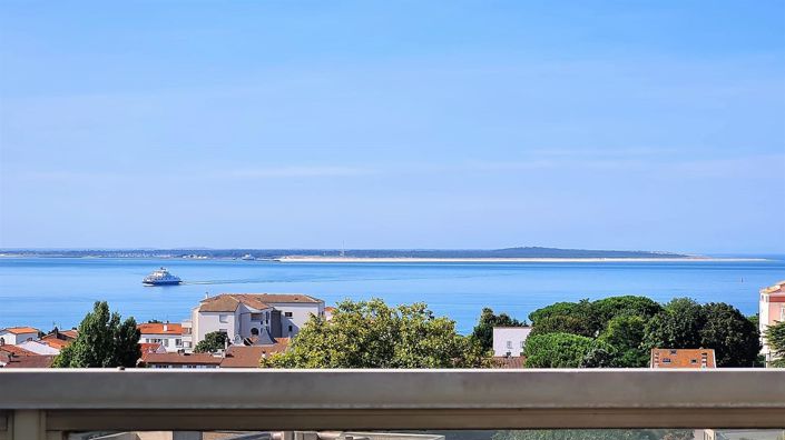 Image No.1-3 Bed Apartment for sale