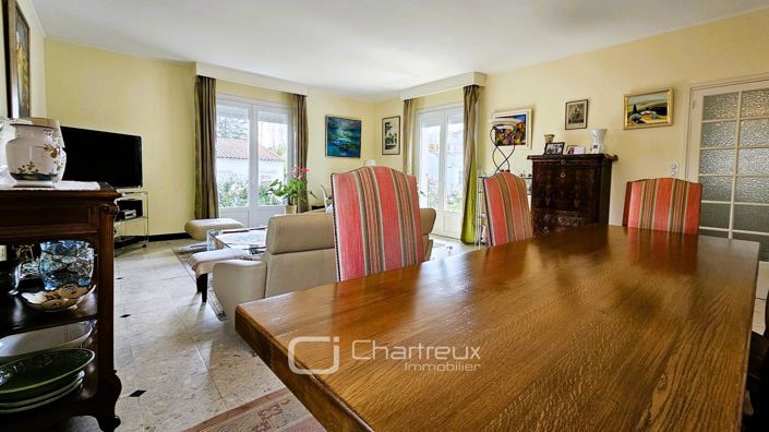 Image No.4-3 Bed House for sale