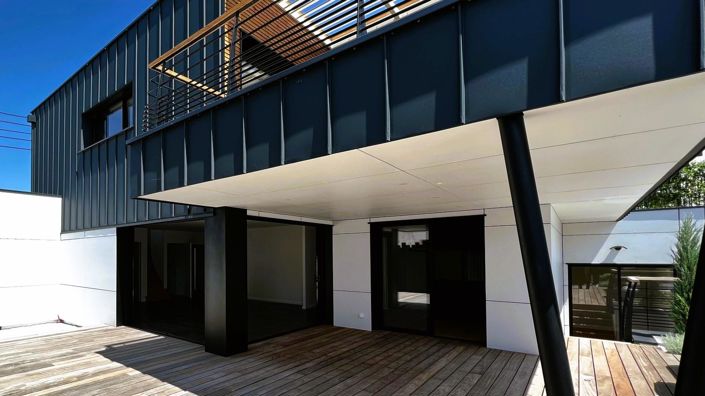Image No.1-4 Bed House for sale