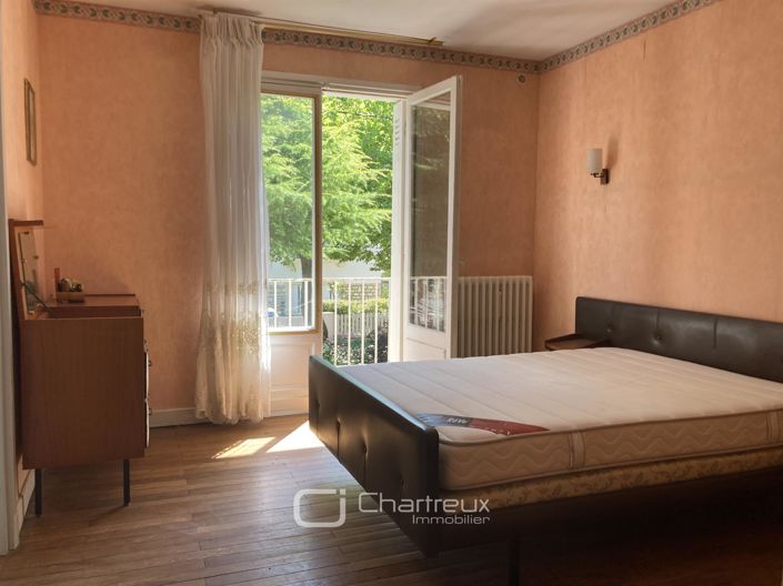 Image No.10-2 Bed House for sale