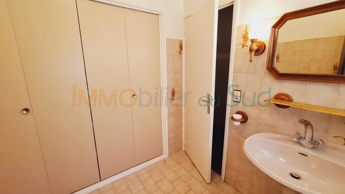 Image No.24-4 Bed House for sale