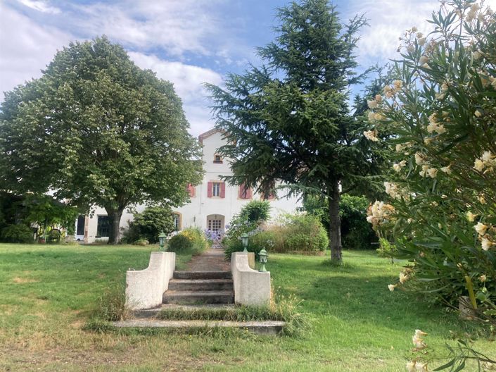 Image No.3-10 Bed House for sale