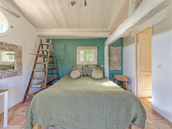 Image No.15-6 Bed House for sale