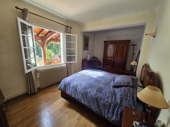 Image No.5-3 Bed House for sale