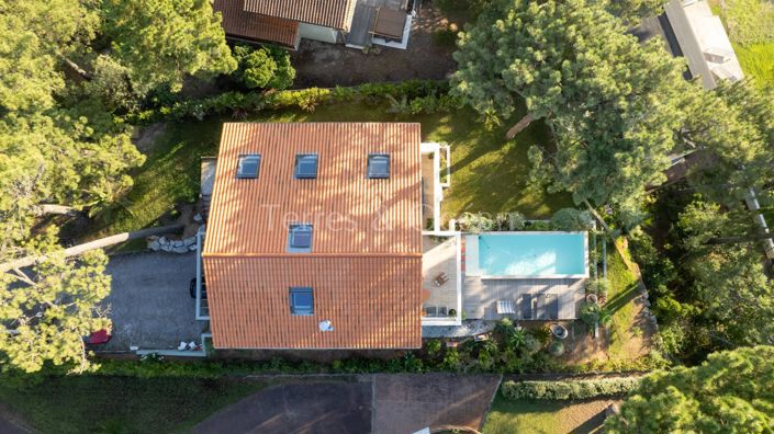 Image No.5-5 Bed House for sale