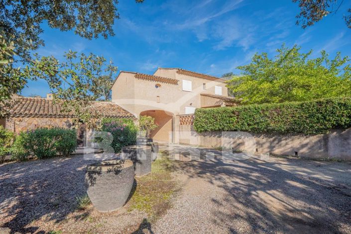 Image No.2-3 Bed House for sale