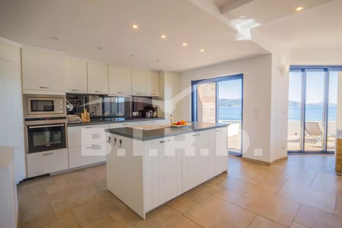 Image No.5-5 Bed House for sale