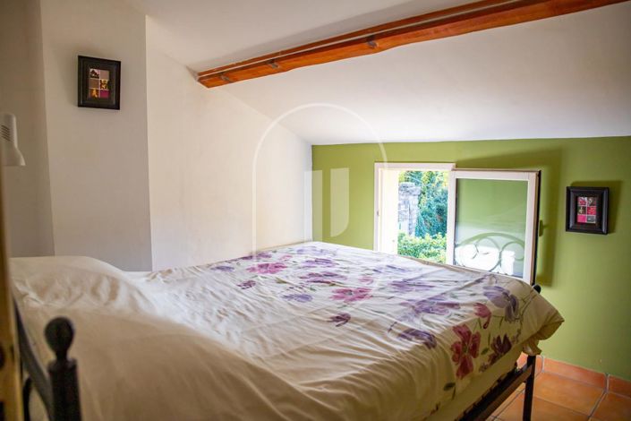 Image No.12-3 Bed House for sale