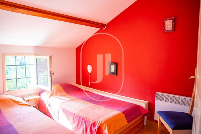 Image No.14-3 Bed House for sale