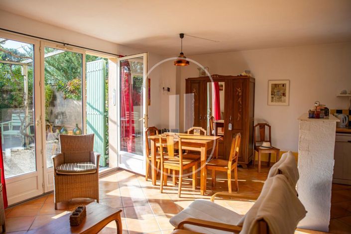 Image No.6-3 Bed House for sale