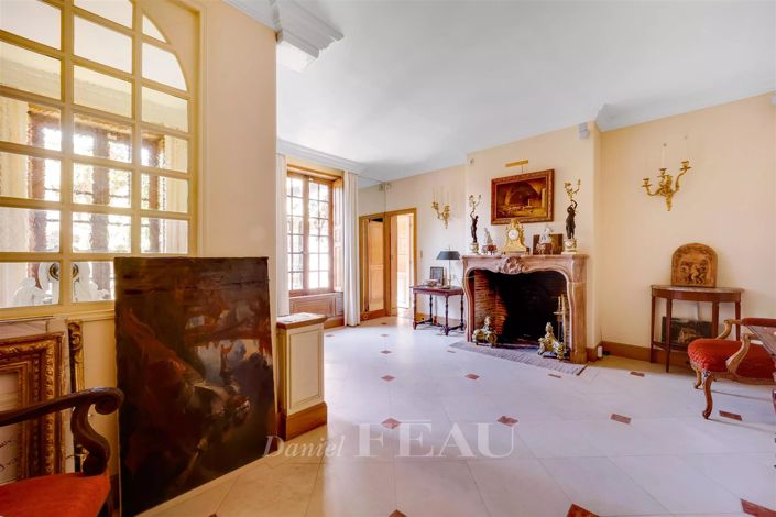 Image No.13-5 Bed House for sale