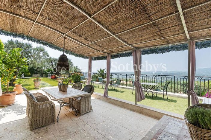 Image No.8-7 Bed House for sale