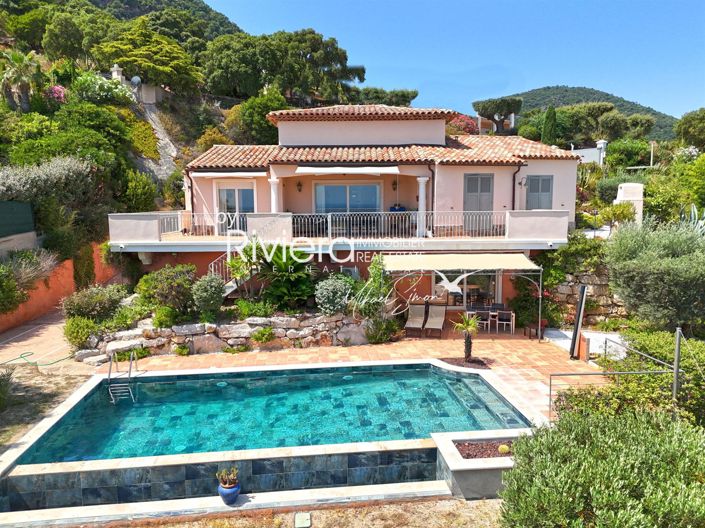 Image No.24-4 Bed House for sale