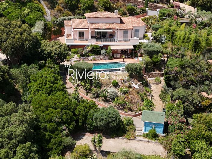 Image No.3-4 Bed House for sale