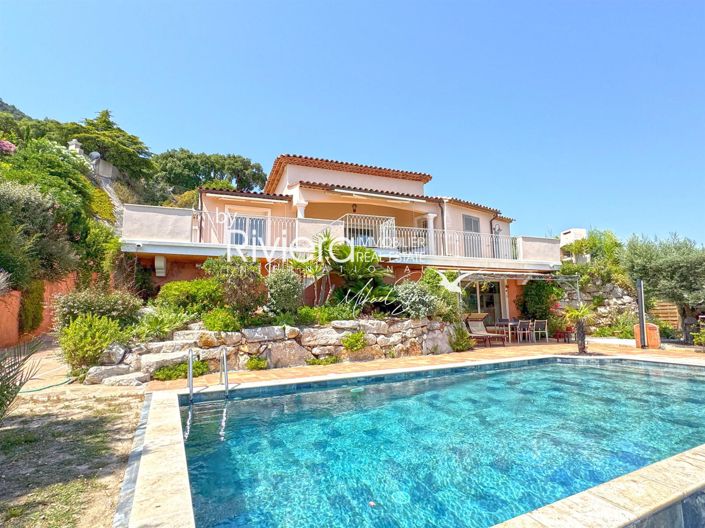 Image No.6-4 Bed House for sale