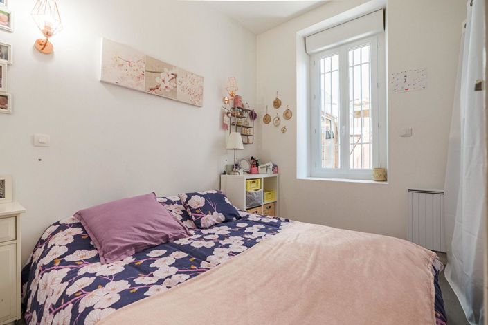 Image No.12-4 Bed House for sale