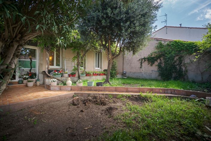 Image No.3-4 Bed House for sale