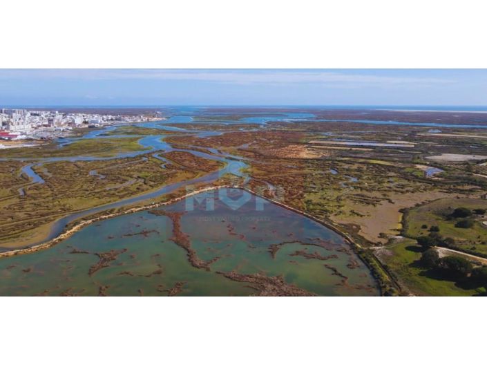 Image No.2-4 Bed House for sale