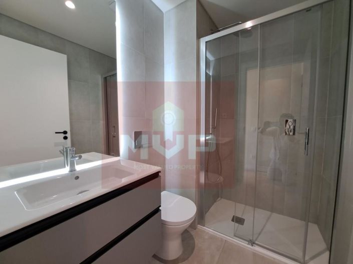 Image No.22-4 Bed House for sale