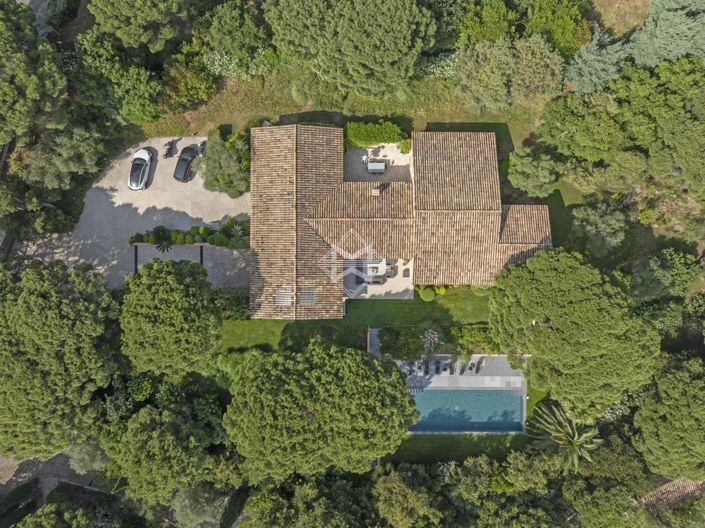 Image No.17-4 Bed House for sale