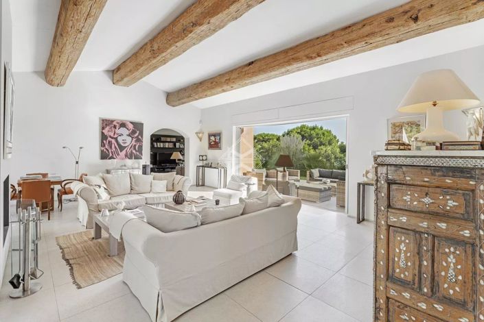 Image No.4-4 Bed House for sale