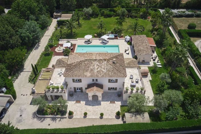 Image No.1-6 Bed House for sale