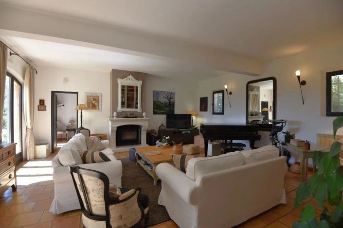 Image No.3-5 Bed House for sale