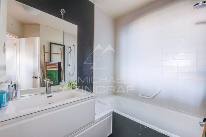 Image No.8-Apartment for sale