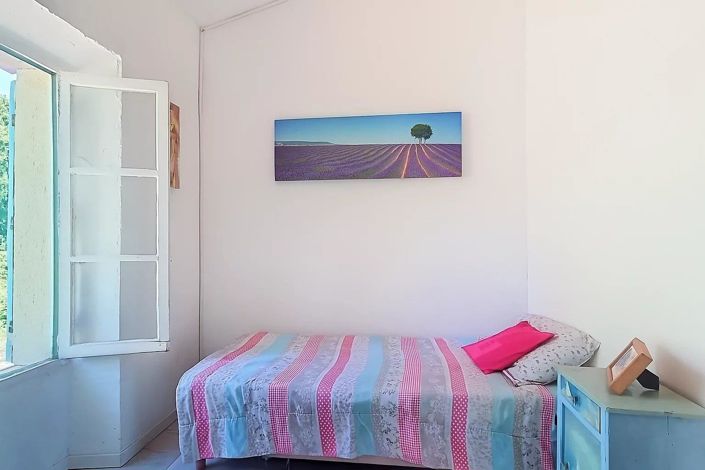 Image No.6-7 Bed House for sale