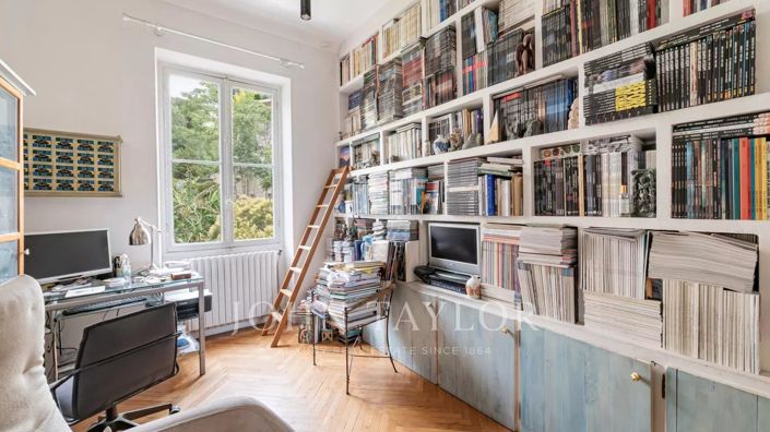 Image No.12-5 Bed Apartment for sale