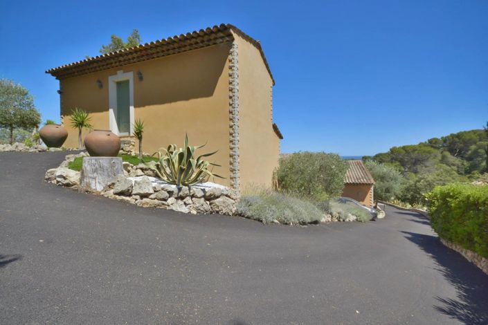 Image No.13-7 Bed House for sale