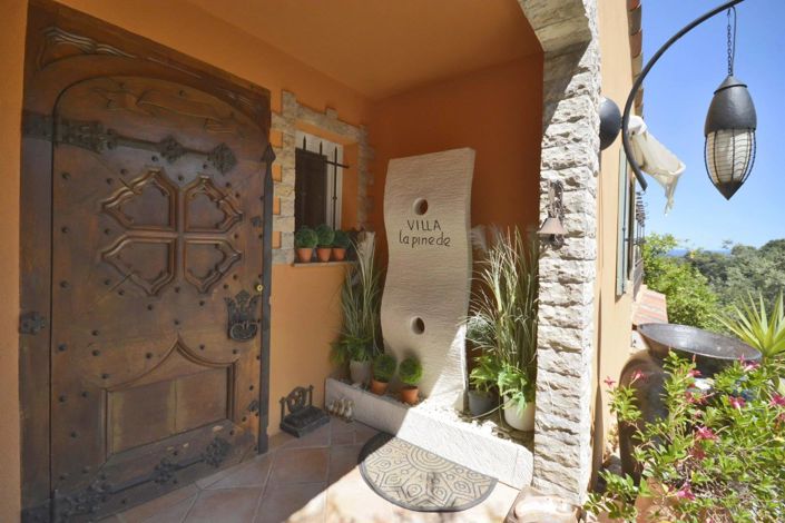 Image No.16-7 Bed House for sale