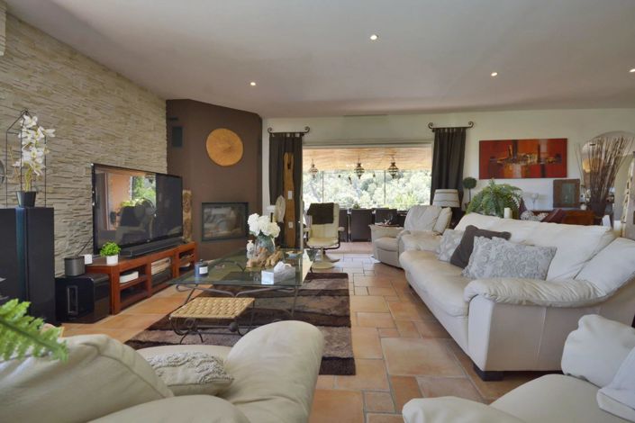 Image No.22-7 Bed House for sale