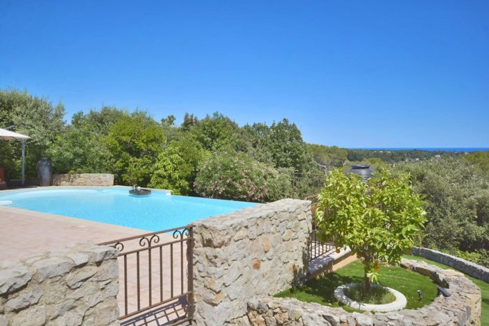 Image No.7-7 Bed House for sale