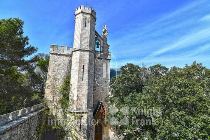 Image No.11-7 Bed Property for sale