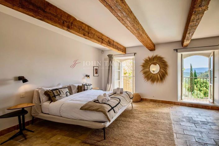 Image No.12-6 Bed Apartment for sale