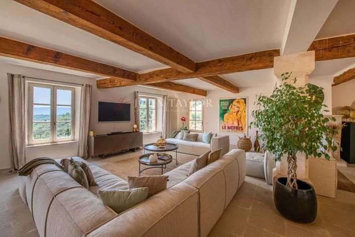 Image No.5-6 Bed Apartment for sale