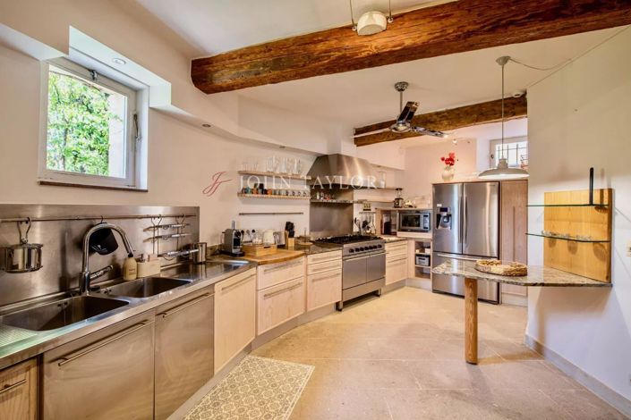 Image No.7-6 Bed Apartment for sale