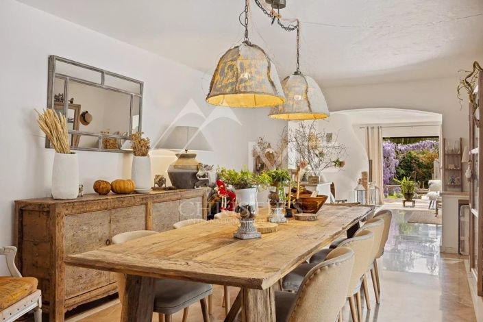 Image No.5-4 Bed House for sale