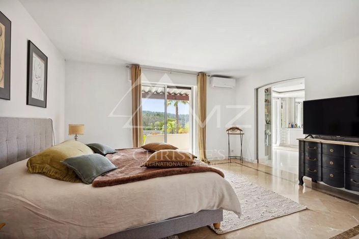 Image No.7-4 Bed House for sale