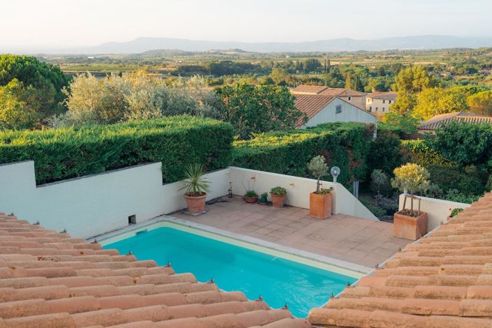 Image No.19-4 Bed House for sale