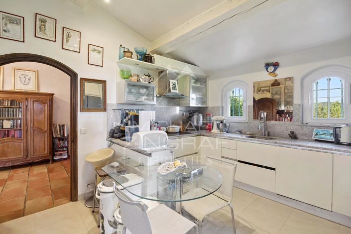 Image No.5-4 Bed House for sale