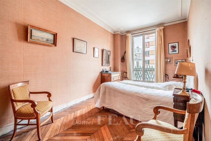 Image No.10-3 Bed Apartment for sale