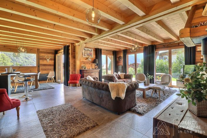 Image No.10-5 Bed House for sale