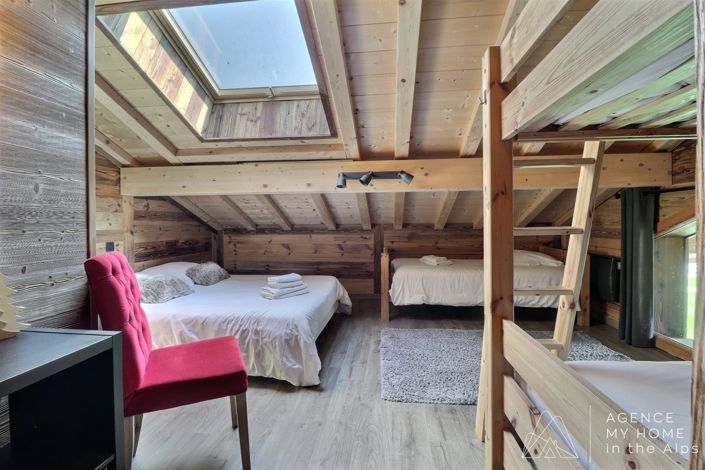 Image No.16-5 Bed House for sale