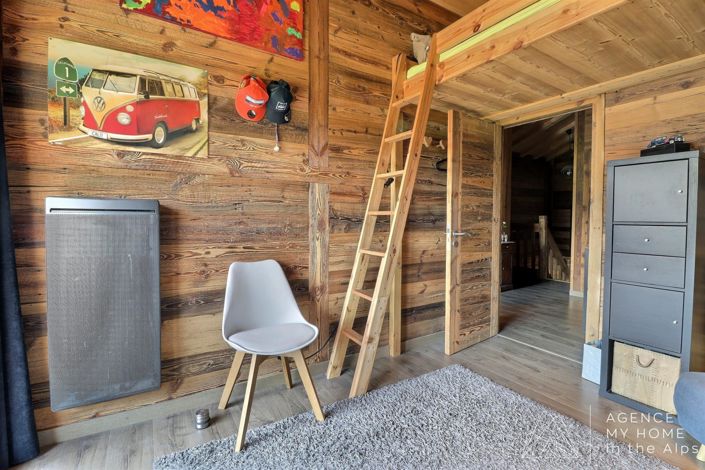 Image No.20-5 Bed House for sale