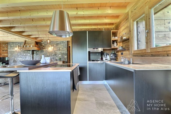 Image No.5-5 Bed House for sale