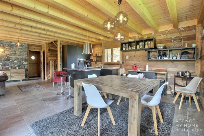 Image No.7-5 Bed House for sale