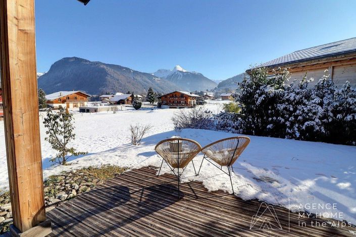 Image No.8-5 Bed House for sale